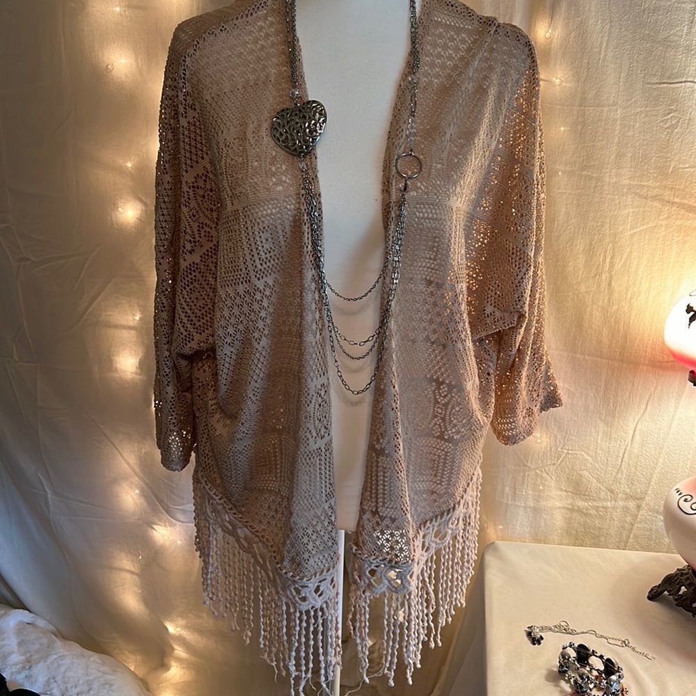 Eyeshadow kimono